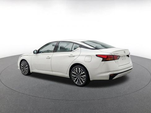Used 2026 Nissan Altima 2.5 SV FWD image 5
