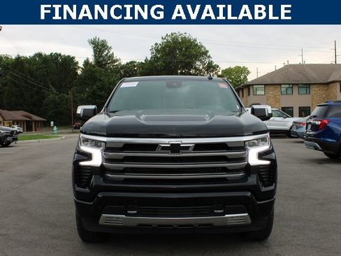 Used 2023 Chevrolet Silverado 1500 High Country w/ Max Trailering Package image 3