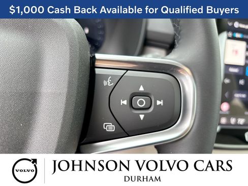 New 2026 Volvo XC40 B5 Plus w/ Protection Package Premier AWD/4WD image 18