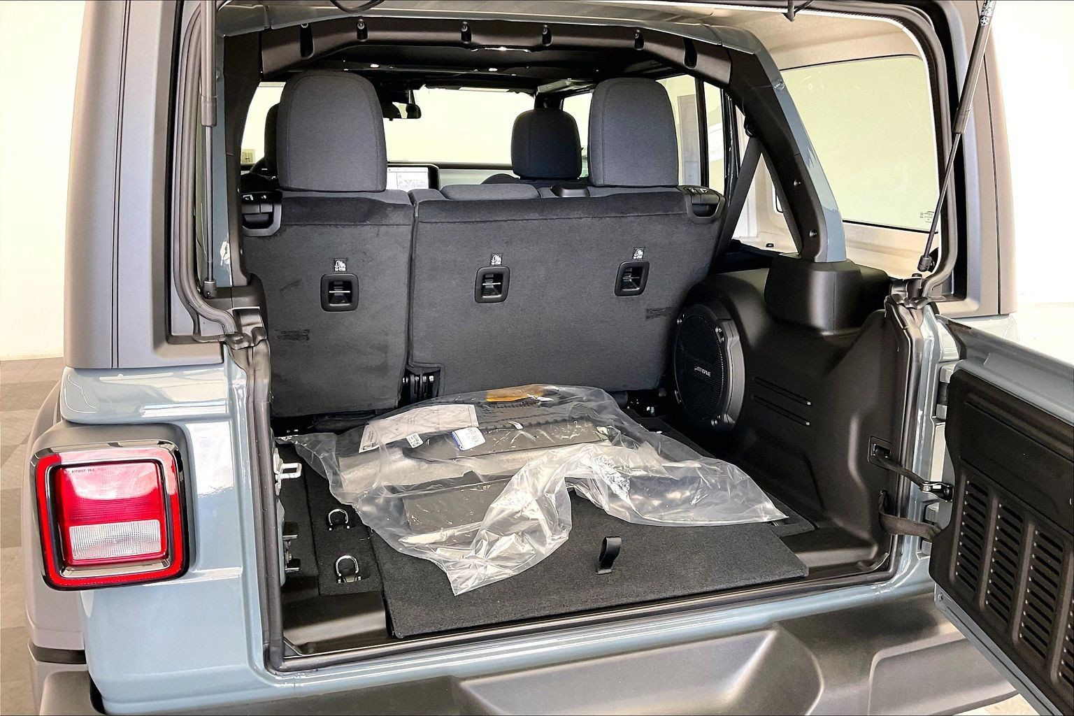 New 2026 Jeep Wrangler Unlimited Sport AWD/4WD image 11