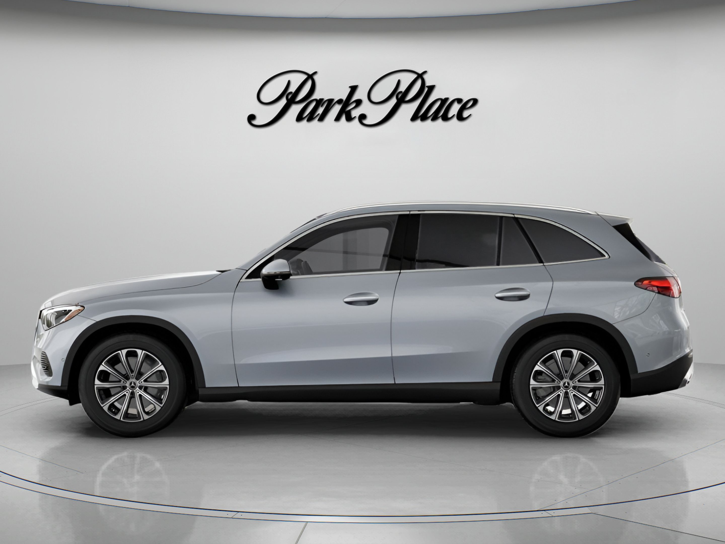 Used 2026 Mercedes-Benz GLC 300 4MATIC image 7