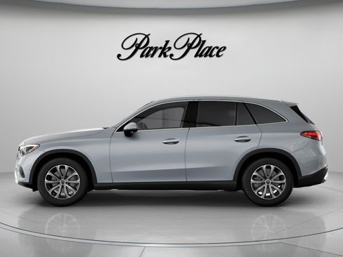 Used 2026 Mercedes-Benz GLC 300 4MATIC image 7