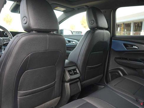Used 2025 Chevrolet Equinox EV LT w/ Convenience Package FWD image 13