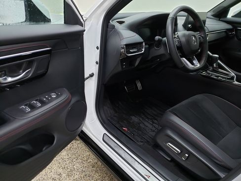 Certified 2025 Acura ADX A-Spec image 2