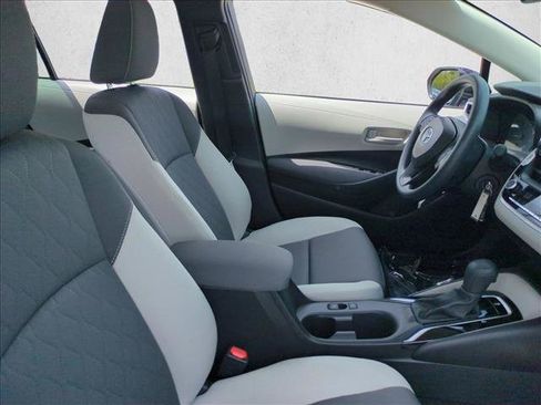 Certified 2025 Toyota Corolla LE FWD image 19