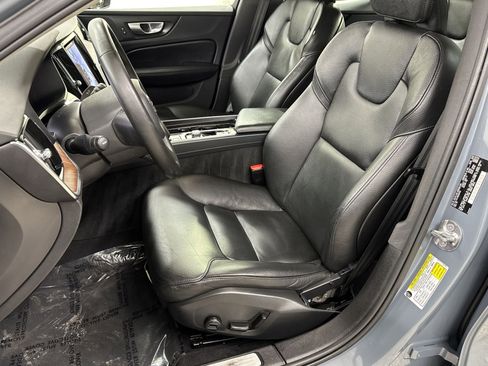 Used 2024 Volvo S60 B5 Plus image 17