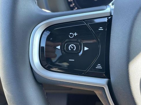 New 2026 Volvo XC90 B6 Core image 11