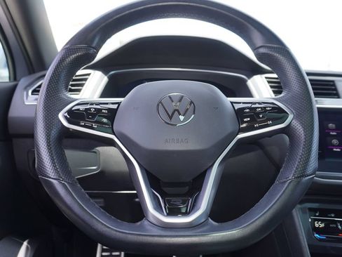 Used 2022 Volkswagen Tiguan SE R-Line FWD image 28