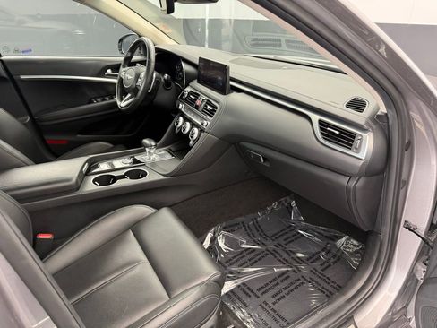 Used 2023 Genesis G70 2.0T AWD/4WD image 49