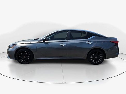 Used 2024 Nissan Altima 2.5 S FWD image 10