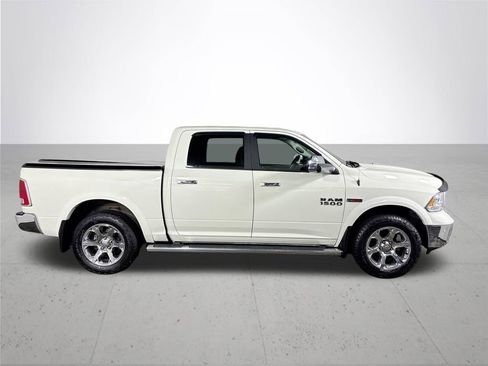 Used 2017 RAM 1500 Laramie w/ Convenience Group AWD/4WD image 5
