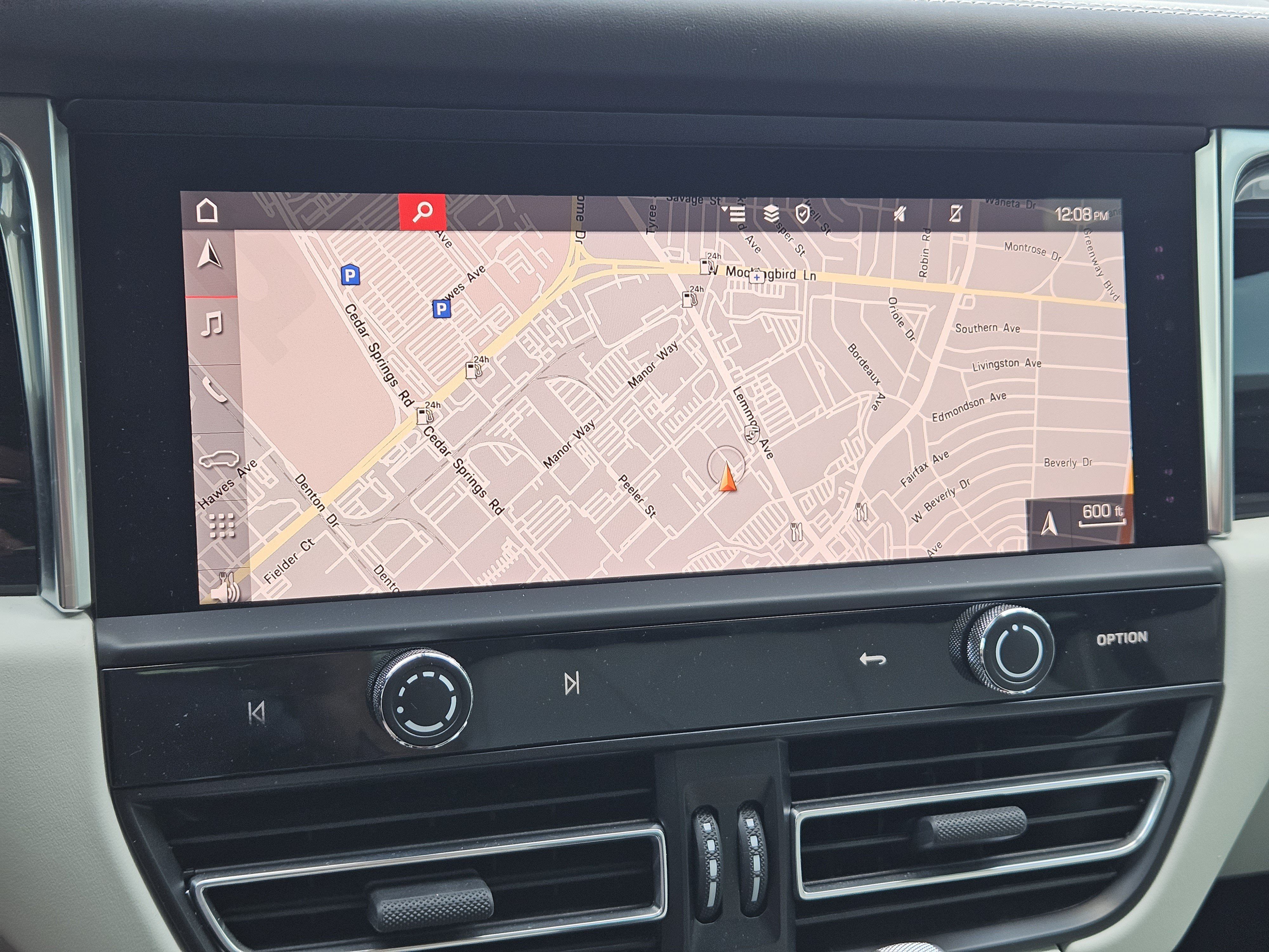 Certified 2023 Porsche Macan AWD/4WD image 17