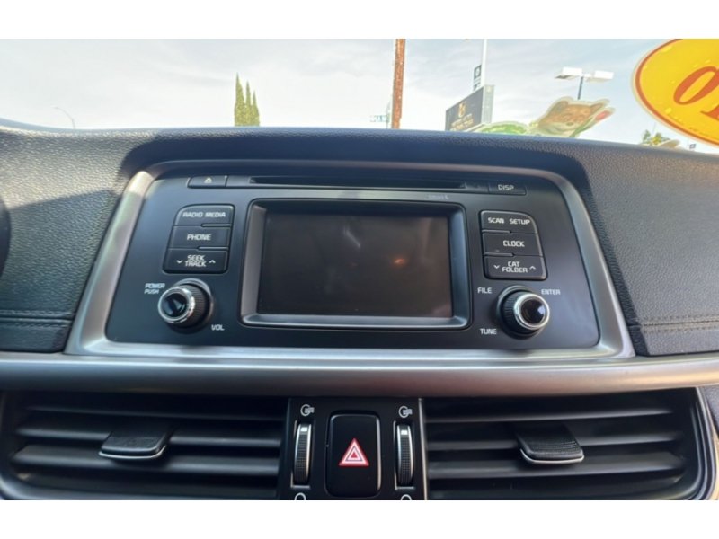 Used 2016 Kia Optima LX FWD image 23