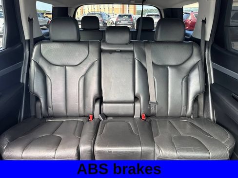 Used 2022 Hyundai Palisade SEL w/ 8P Bench Seat Package AWD/4WD image 14