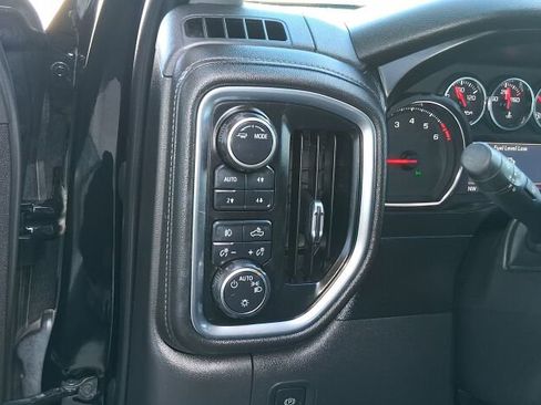 Used 2021 Chevrolet Silverado 1500 LT Trail Boss image 27