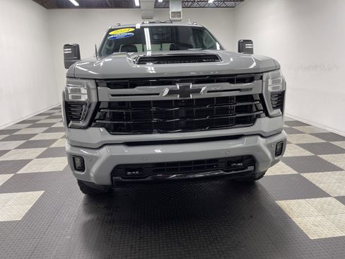 Used 2024 Chevrolet Silverado 2500 LTZ w/ LTZ Plus Package AWD/4WD image 7