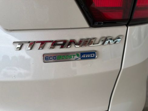 Used 2019 Ford Escape Titanium AWD/4WD image 19