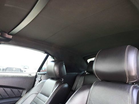 Used 2013 Ford Mustang GT RWD image 5
