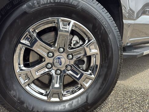 Used 2021 Ford F150 XLT w/ Equipment Group 302A High image 9