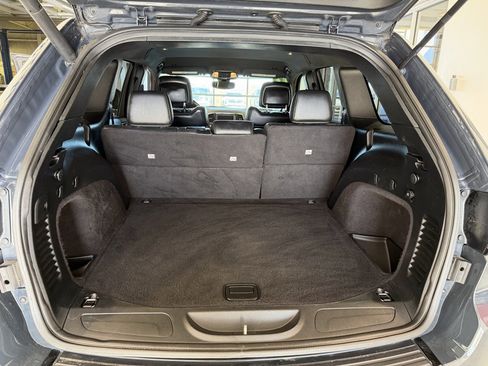 Used 2017 Jeep Grand Cherokee Altitude image 26