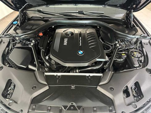 Used 2017 BMW 540i xDrive AWD/4WD image 10