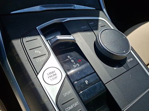 Used 2023 BMW 330i xDrive Sedan w/ Convenience Package image 15