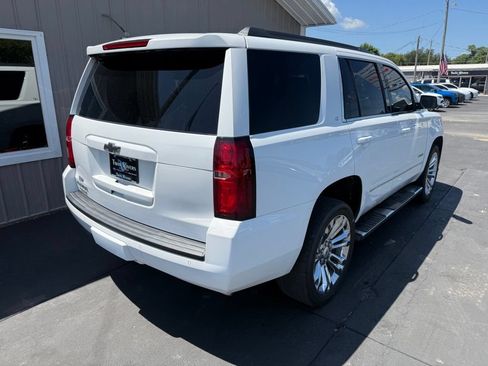 Used 2018 Chevrolet Tahoe LT w/ LT Signature Package AWD/4WD image 3