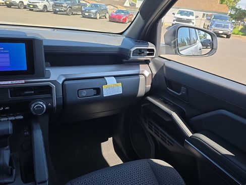 New 2026 Toyota 4Runner SR5 AWD/4WD image 23