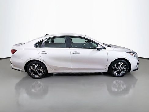 Used 2019 Kia Forte LXS FWD image 10
