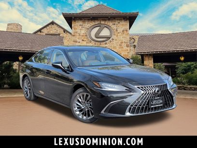 Used 2025 Lexus ES 300h w/ Luxury Package
