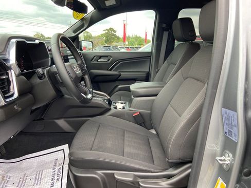 Used 2023 GMC Canyon Elevation image 11