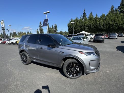 Used 2023 Land Rover Discovery Sport SE R-Dynamic image 2
