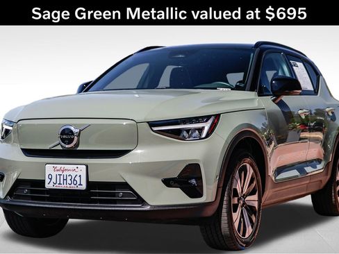 Used 2023 Volvo XC40 Recharge Plus w/ Protection Package Premier image 3