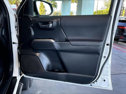 Certified 2023 Toyota Tacoma TRD Off-Road w/ Black Out Package (TMS) image 29