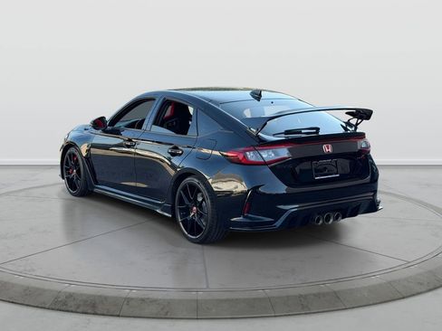 Used 2023 Honda Civic Type R image 4