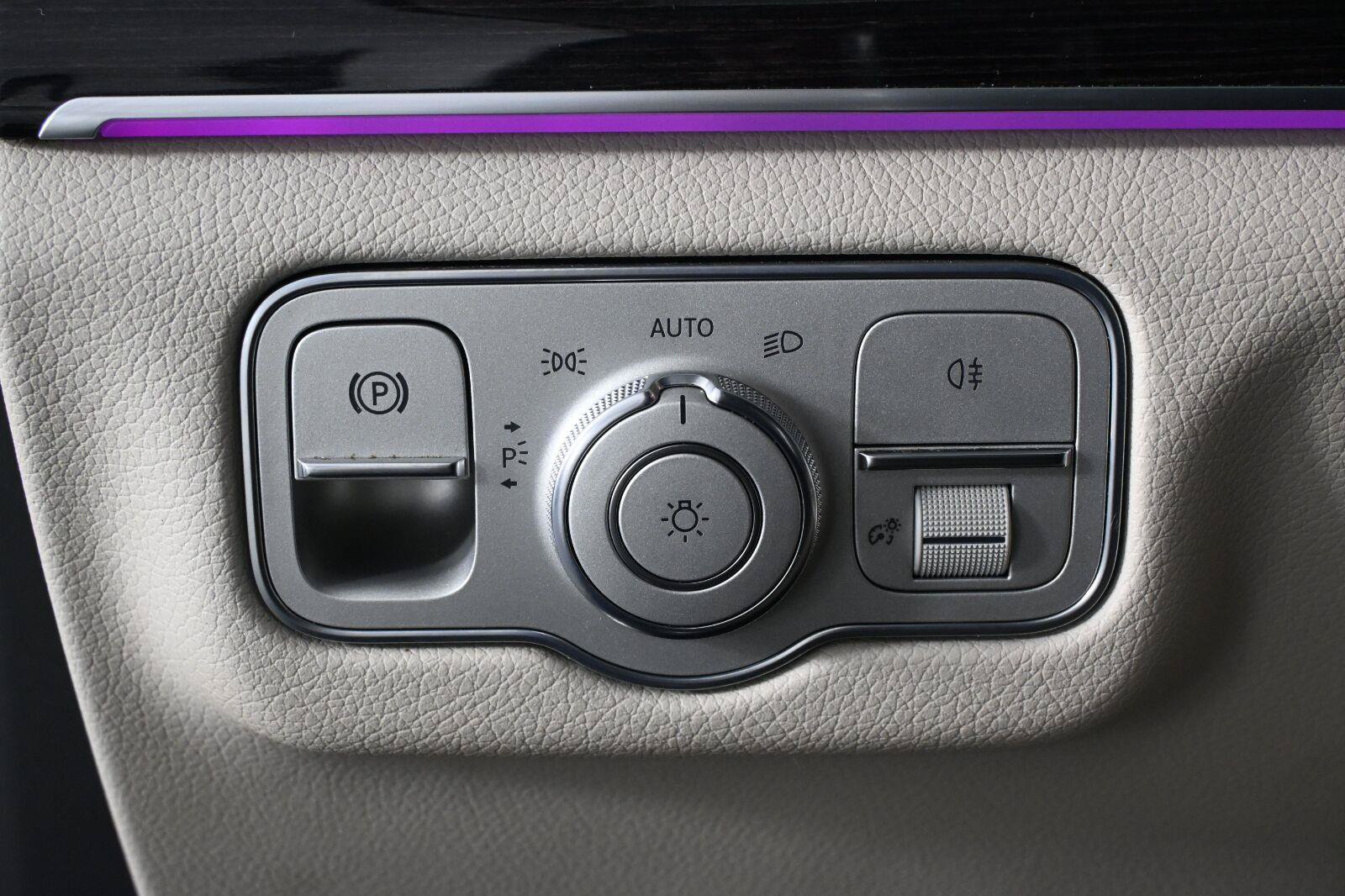 Certified 2020 Mercedes-Benz GLE 350 4MATIC image 9