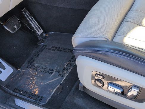 Used 2019 BMW X7 xDrive40i w/ Premium Package image 17