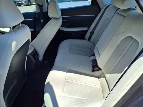 Used 2025 Hyundai Sonata SEL FWD image 10