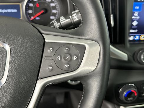 Certified 2024 GMC Terrain SLT image 31