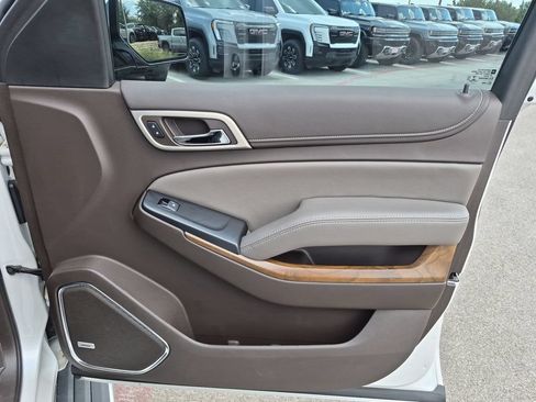 Used 2019 GMC Yukon XL Denali w/ Denali Ultimate Package AWD/4WD image 40