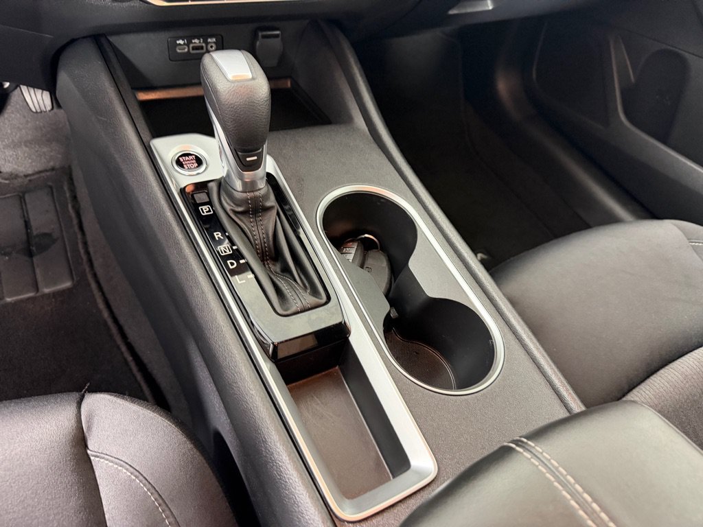 Used 2022 Nissan Altima 2.5 SV FWD image 17