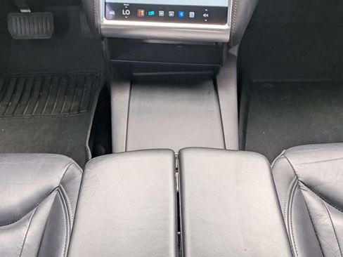 Used 2016 Tesla Model S AWD image 16