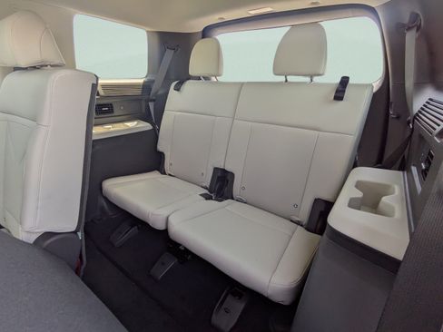 New 2027 Hyundai Santa Fe SEL FWD image 14