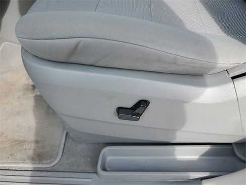 Used 2009 Dodge Grand Caravan SXT w/ Entertainment Group 2 image 20