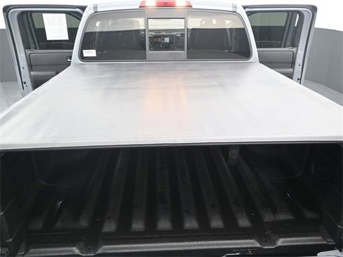 Used 2022 Nissan Frontier PRO-4X w/ Pro-4X Premium Package image 17