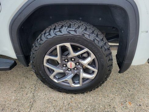 Used 2023 GMC Sierra 1500 SLT w/ SLT Premium Package image 8