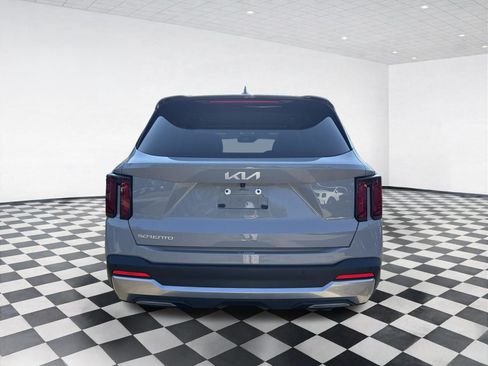 Used 2025 Kia Sorento EX FWD image 5