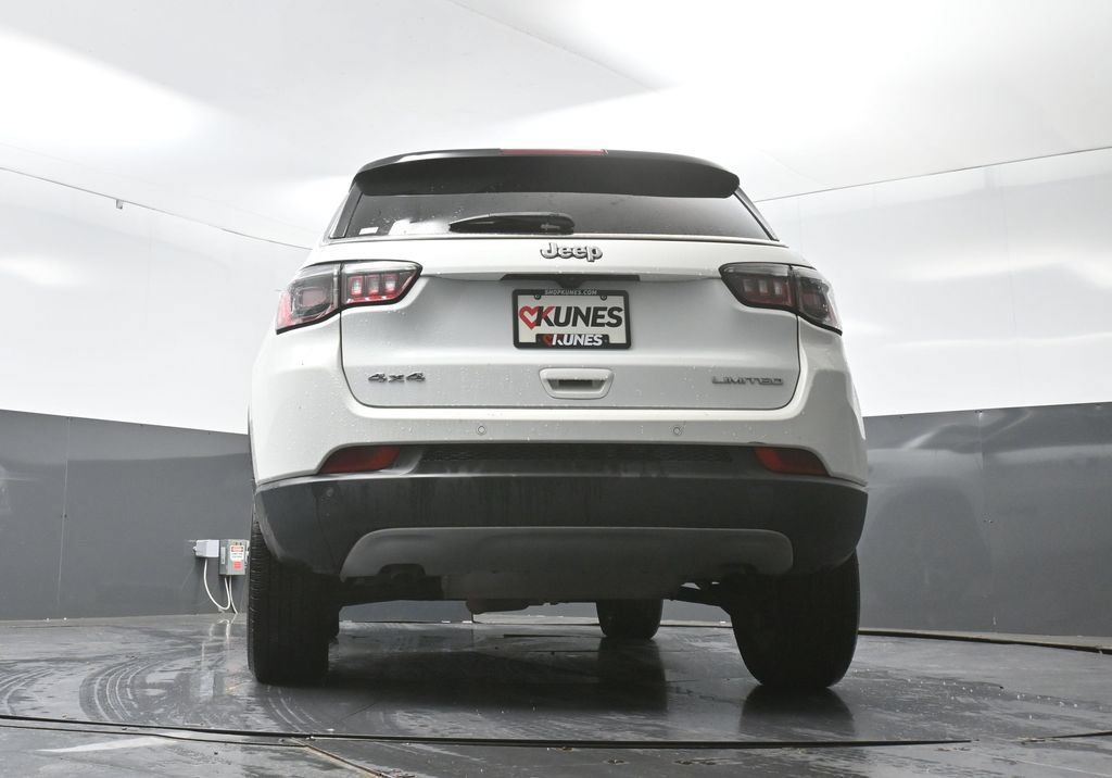 Used 2024 Jeep Compass Limited AWD/4WD image 32