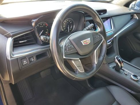 Certified 2023 Cadillac XT5 Luxury FWD image 16