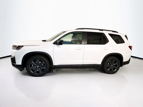 New 2026 Honda Pilot Sport image 8